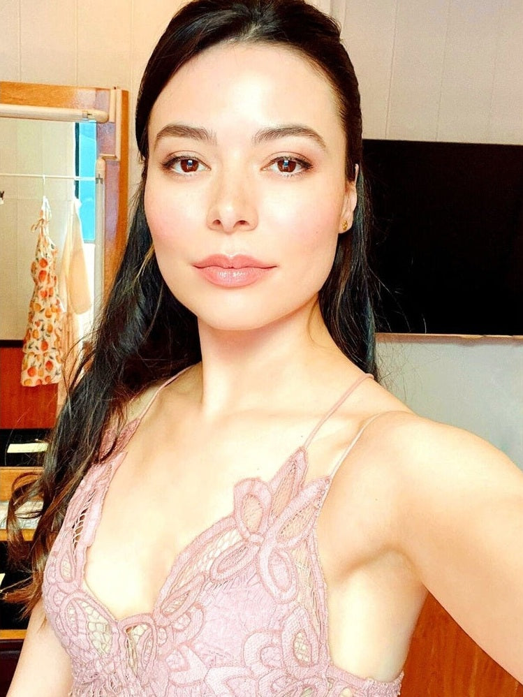 Miranda Cosgrove 8.5 x 11 Candid Color Photograph Art Print Photo Collectibles:Photographic Images:Photographs Style Your Walls